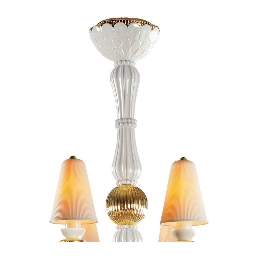 Vintage Nexora 8 Light Chandelier