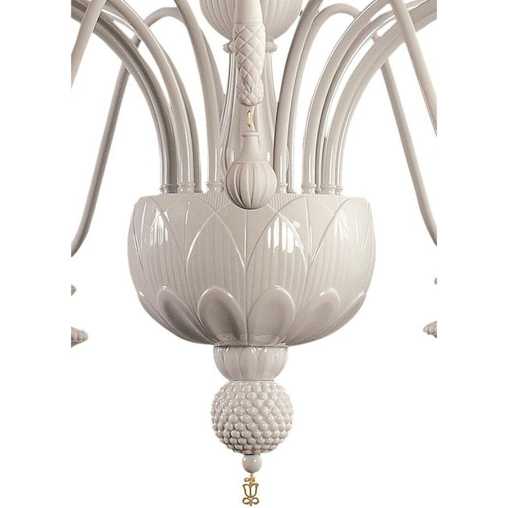 Vintage Nexora 16 Light Chandelier