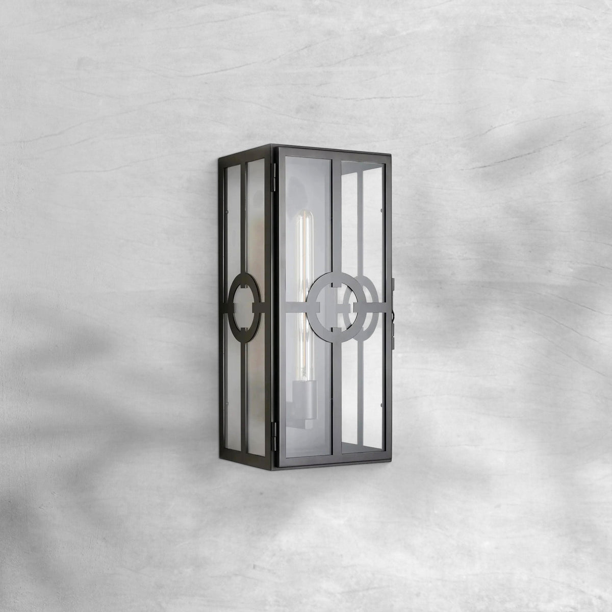 Cliffmere Outdoor Sconce 19''22''