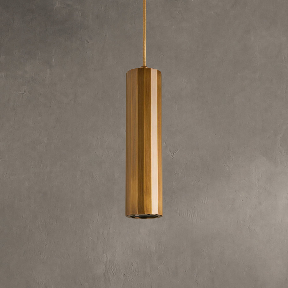 Ribella Pendant