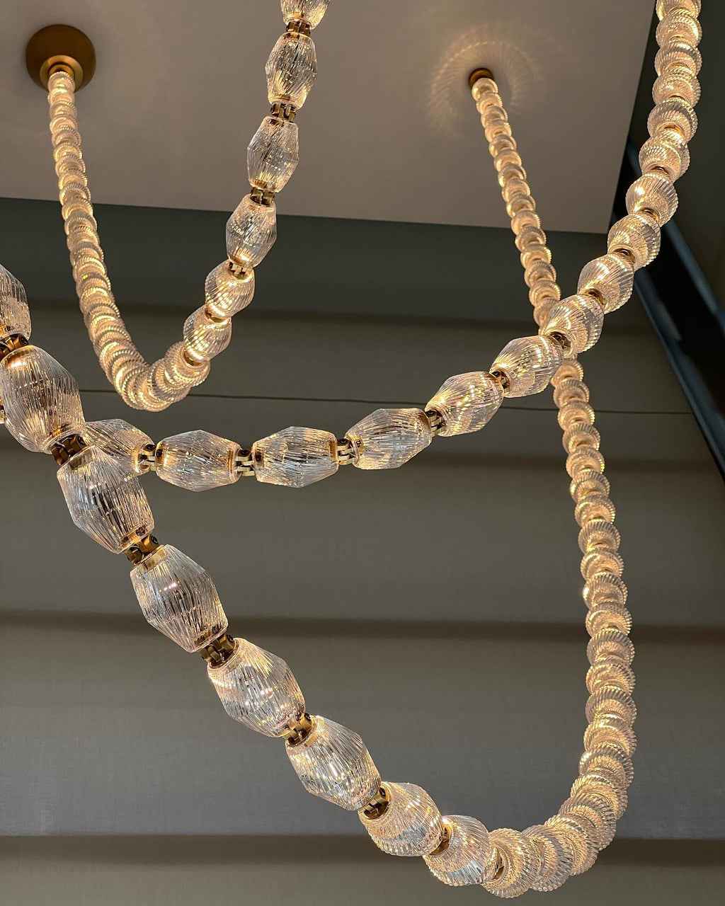 Creative Glass Pearl Necklace Pendnat Chandelier for Living/Dining Room/Staircase