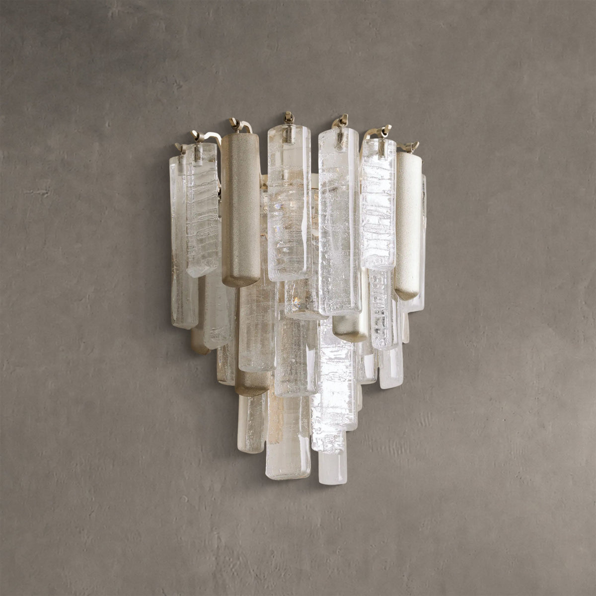 Nevara Sconce