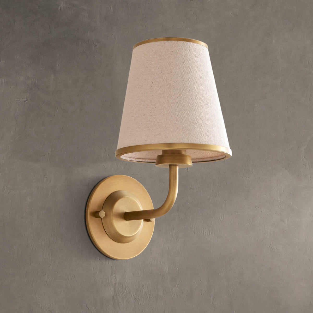 Adrelle Sconce