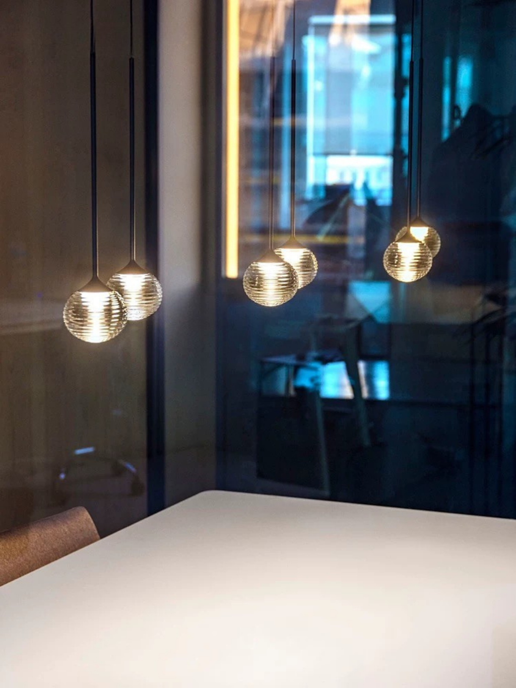 https://cdn.shopify.com/s/files/1/0554/8562/8591/files/Nordic_Minimalist_Clear_Ribbed_Glass_Globe_Pendant_Light7.png?v=1774691223