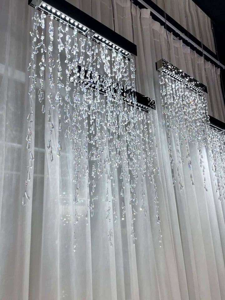 2023 New Modern Creative Light Luxury Tassel Long Crystal Chandelier Designer Models Dining Table/Bar Light Fixture
