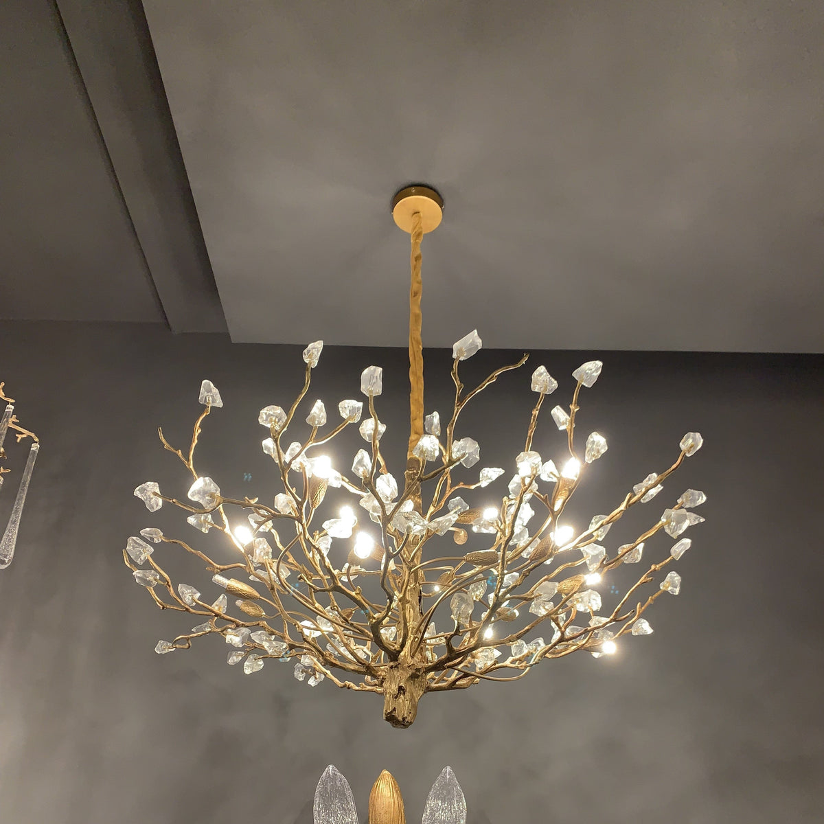 https://cdn.shopify.com/s/files/1/0736/8795/7790/products/creative-design-gemstone-branch-chandelier-for-living-roombedroom-merlin-lamps.jpg?v=1765362307